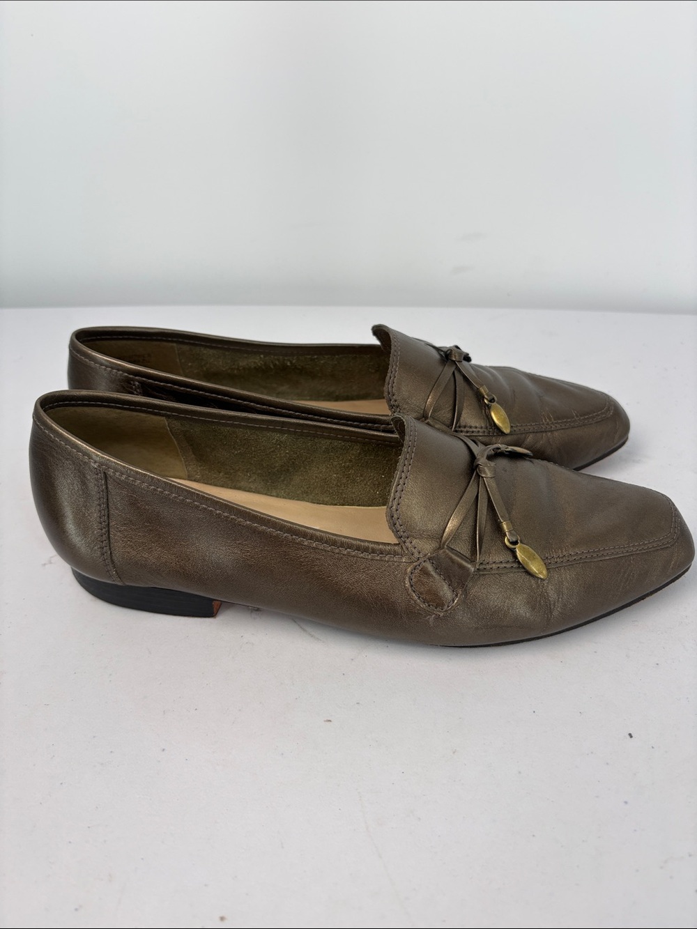 🍎 Enzo Angiolini Metallic Bronze Leather Loafers - Picture 4 of 8